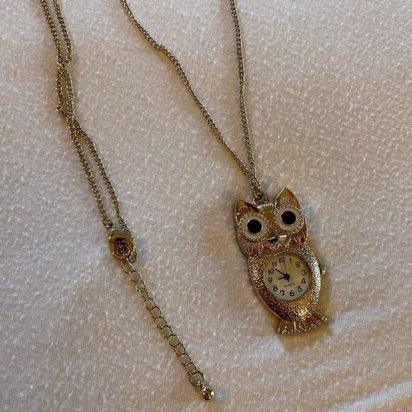 New Owl Necklace Pendant Quartz Watch Gold-tone chain adjustable Collectible - Picture 5 of 6